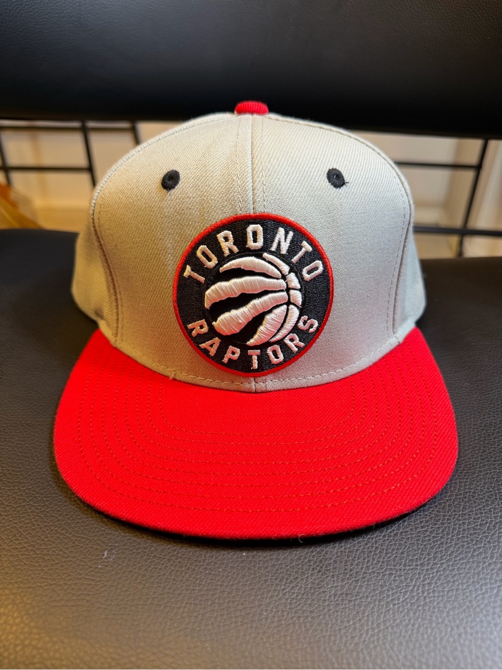 Toronto Raptors Hat Men Gray Red NBA Mitchell & Ness Strap Back Cap